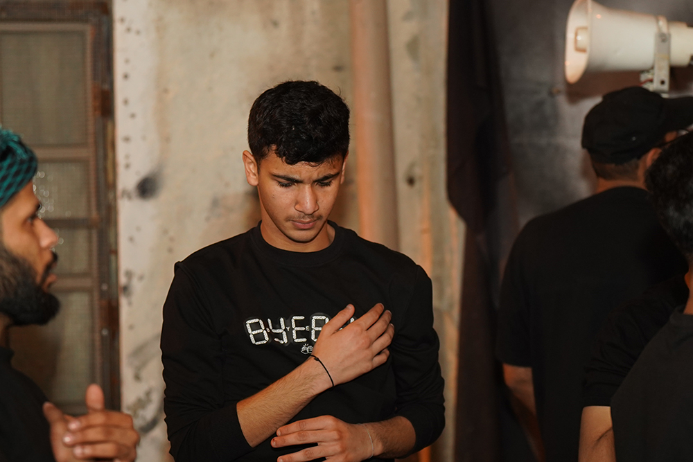 1 (21)